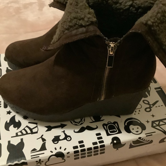 Bamboo Brand Fold Over Suede Wedged Ankle Boots - Picture 5 of 10